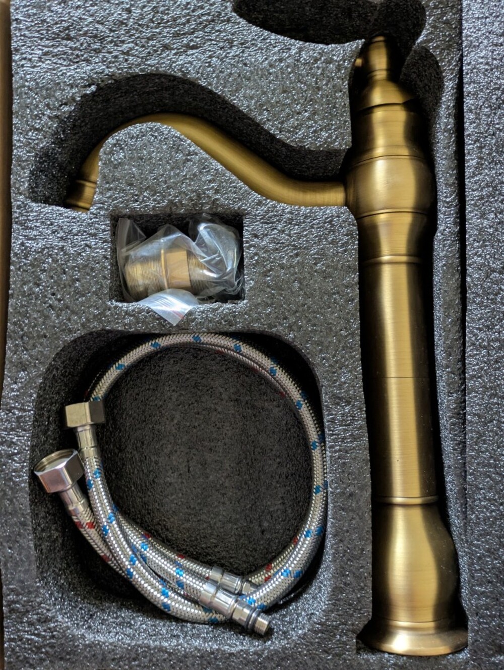 Vintage Antique Brass Single Hole Bathroom/Kitchen Faucet - Brand New Open Box